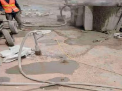 屏南水泥混凝土路面板底注浆技术 路面脱空注浆整治方案